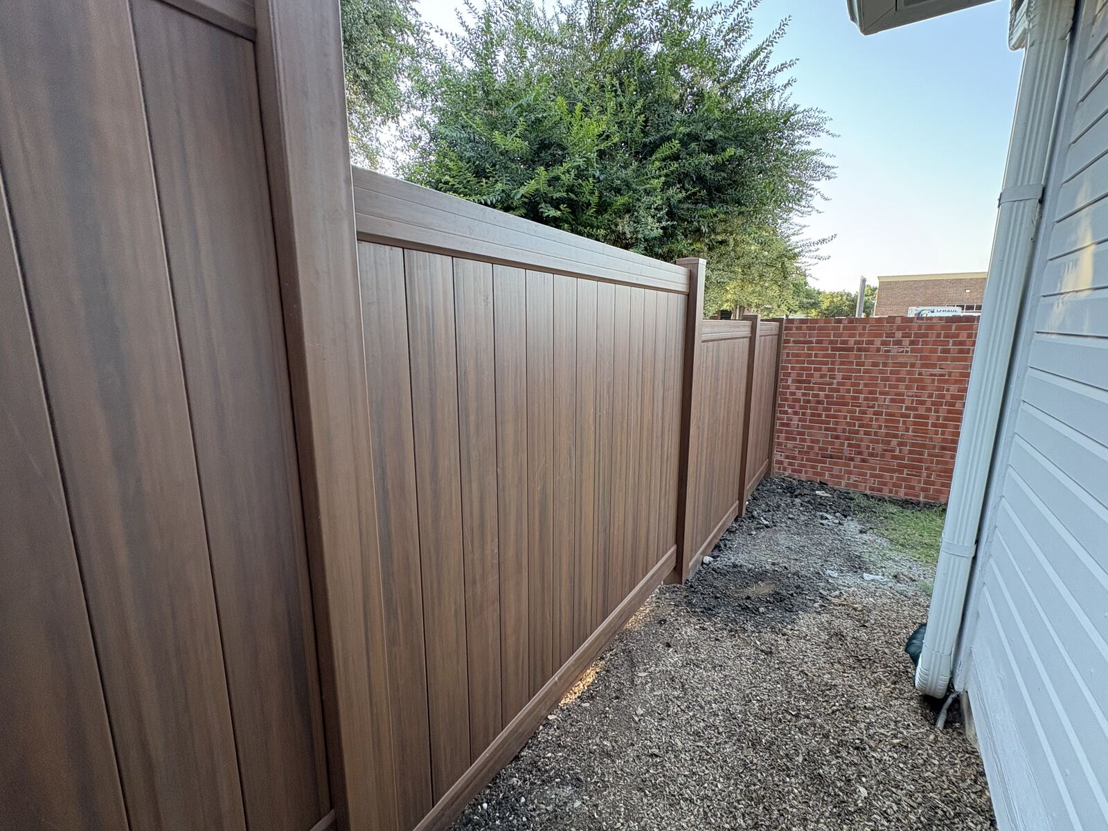 Vinyl privacy fence installed in Fort Worth, TX